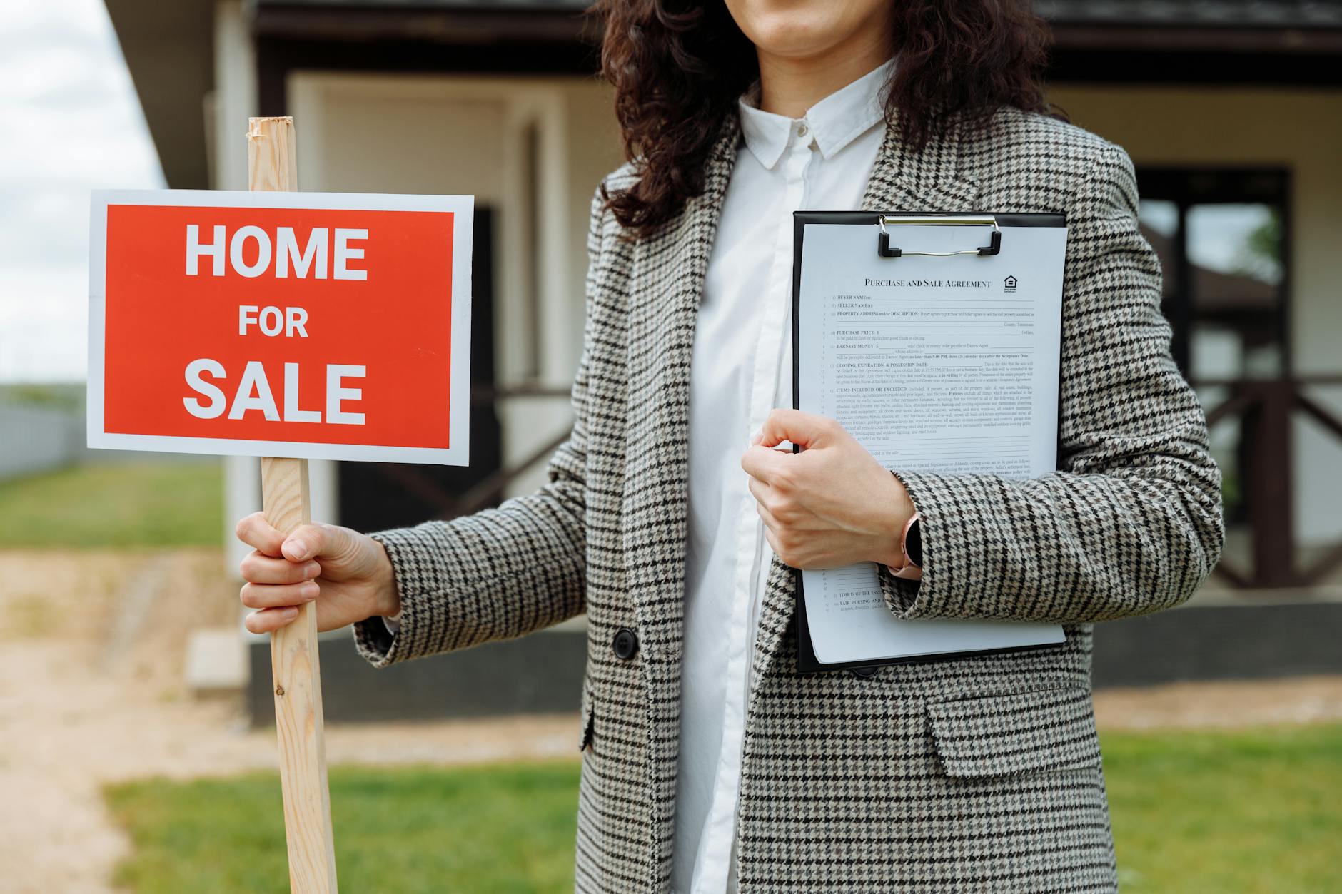 Signature contrat prestataire immobilier