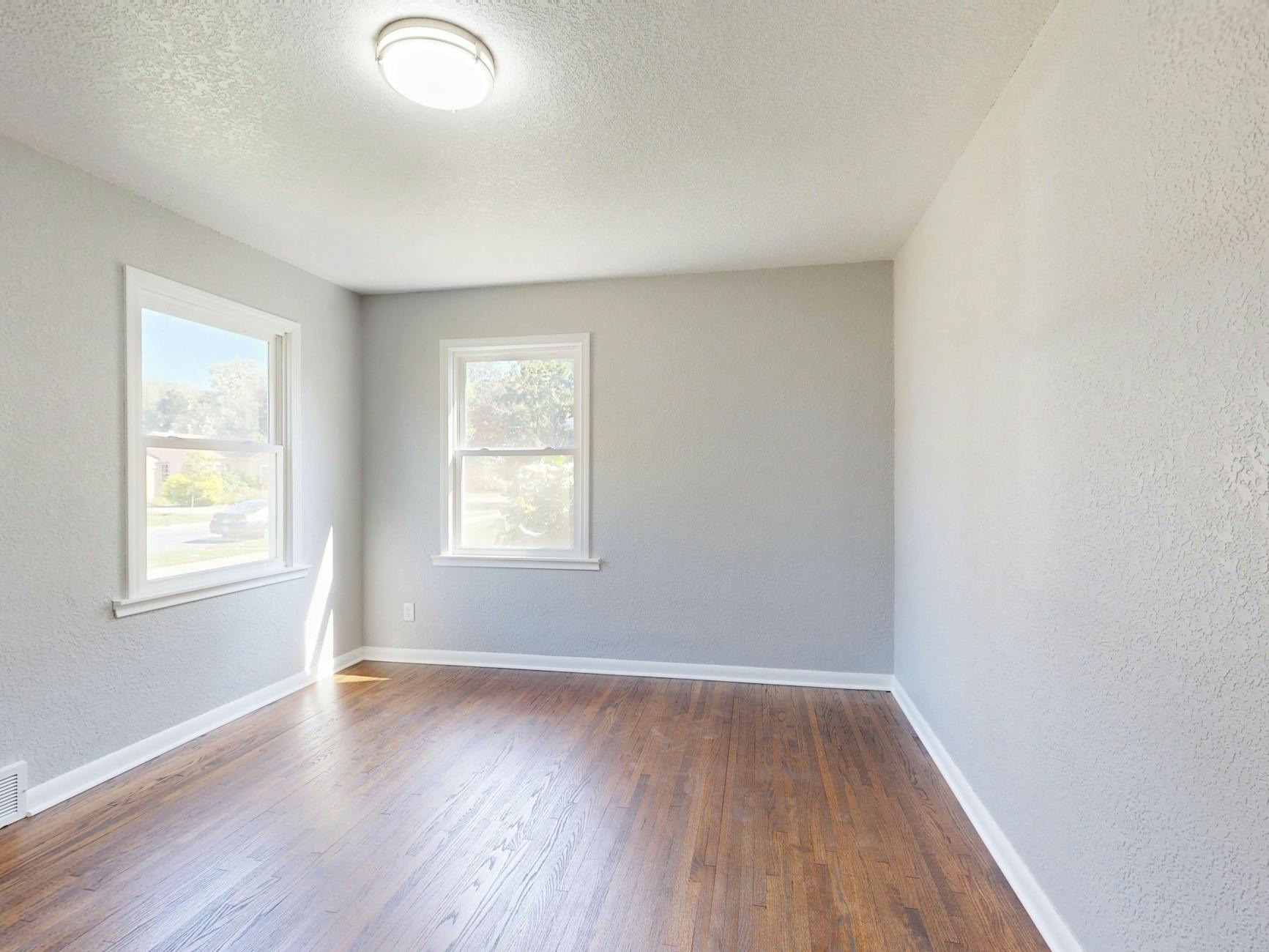 Intérieur moderne d'une maison pour visite virtuelle 360°
